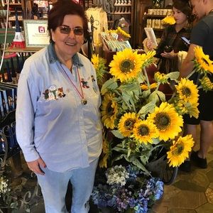 Meet your Posher, Rosalie